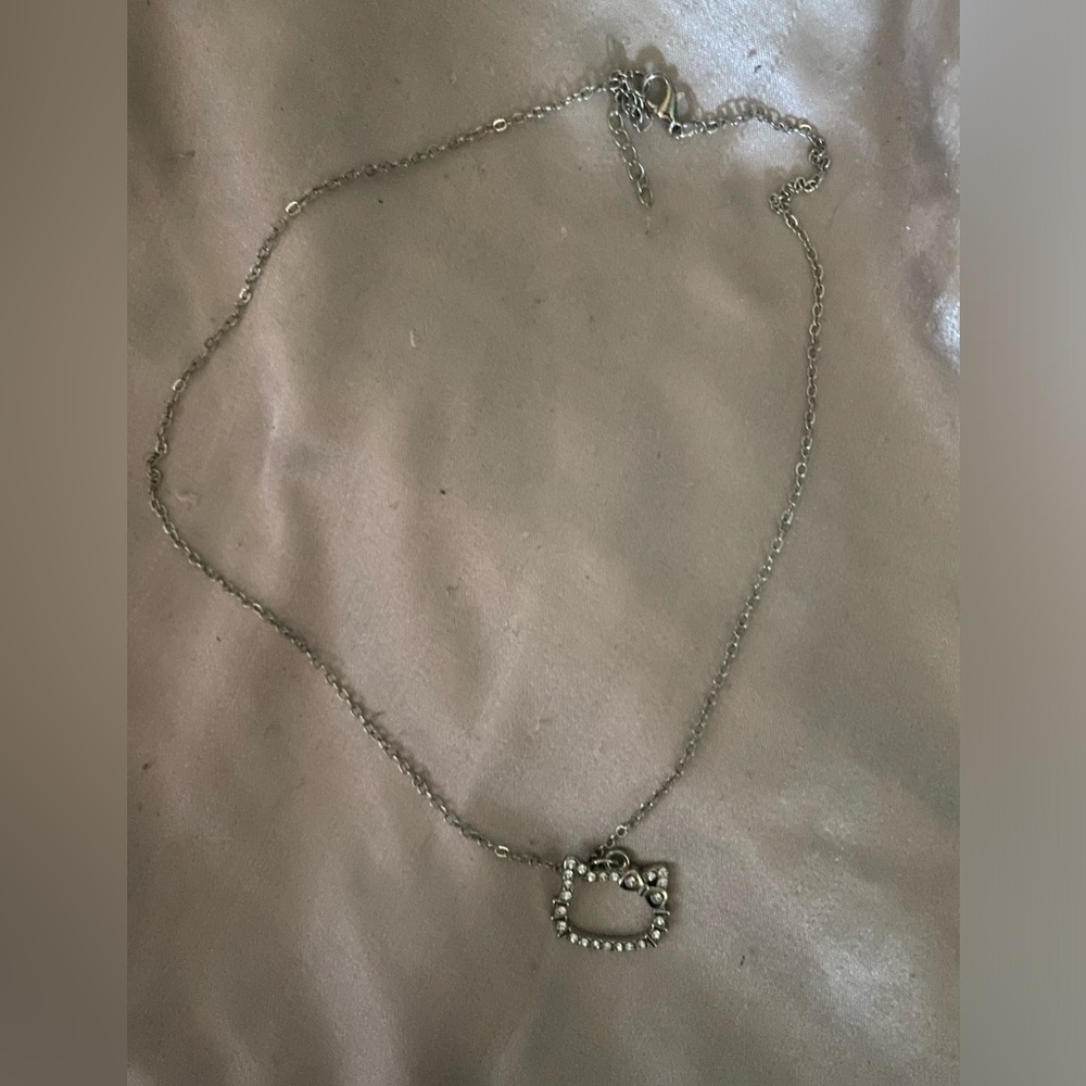 20 inch chain hello kitty necklace